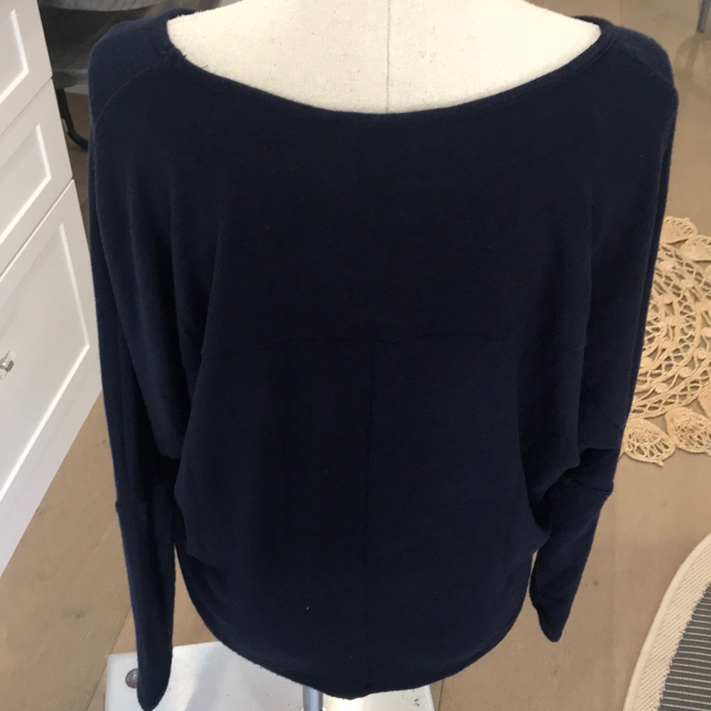 The Most Stylish Navy blue loose sweater